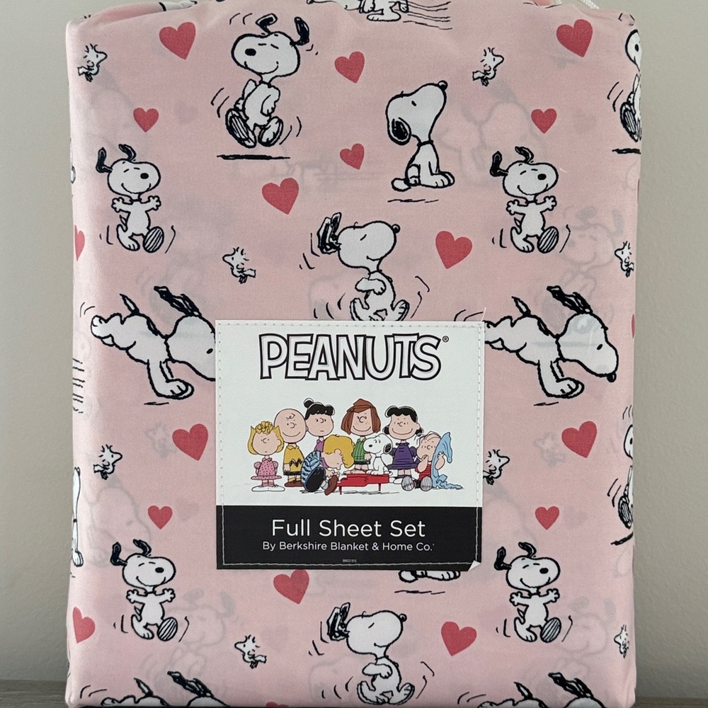 Snoopy Peanuts Pink Valentines Day Poses And Hearts Full Sheet Set NEW